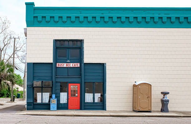Best Porta potty delivery and setup  in Hamilton City, CA